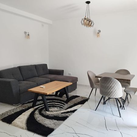 Apartmani Srdanovic Tivat Eksteriør billede