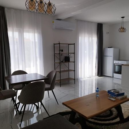 Apartmani Srdanovic Tivat Eksteriør billede