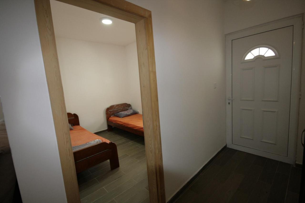 Apartmani Srdanovic Tivat Eksteriør billede