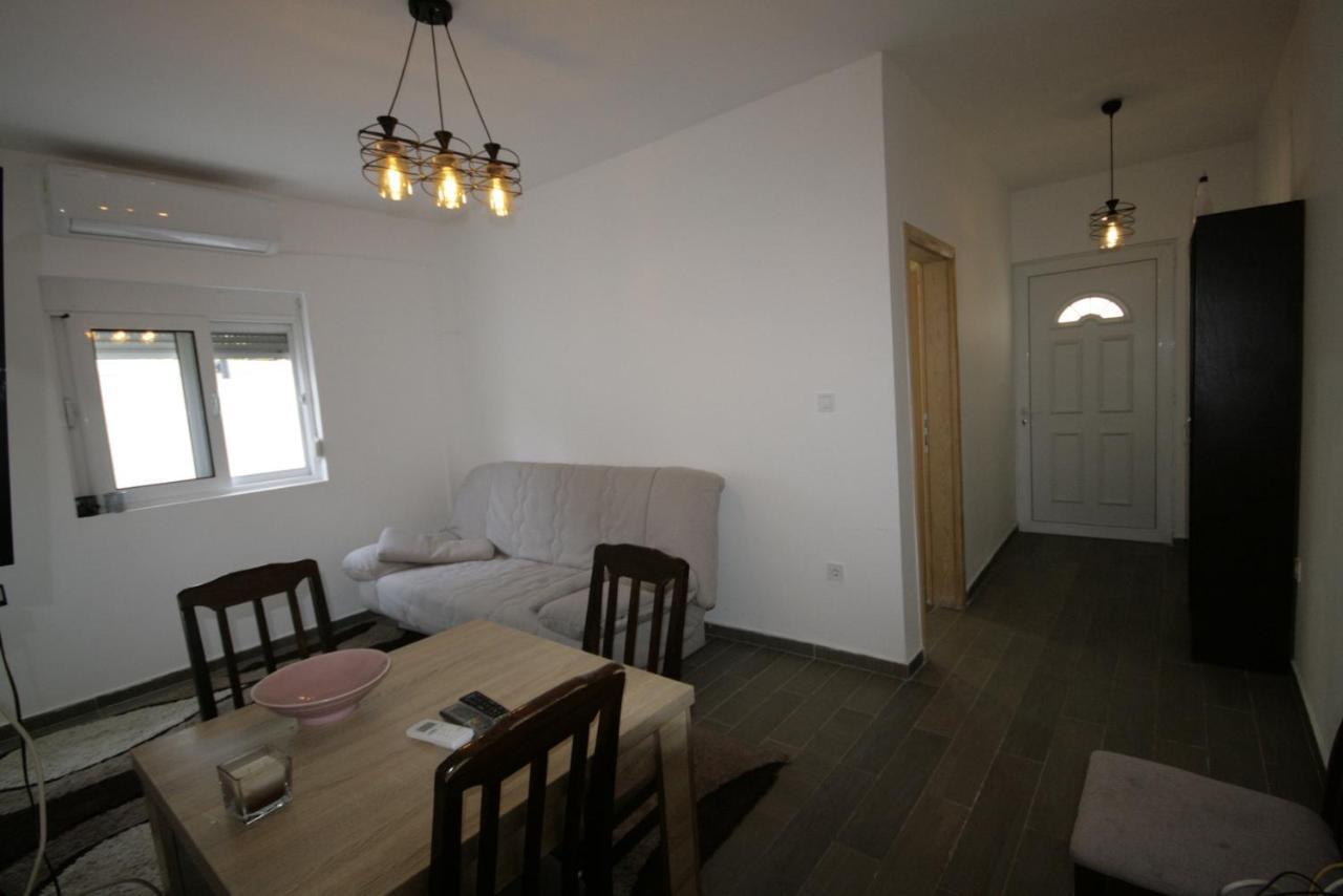 Apartmani Srdanovic Tivat Eksteriør billede