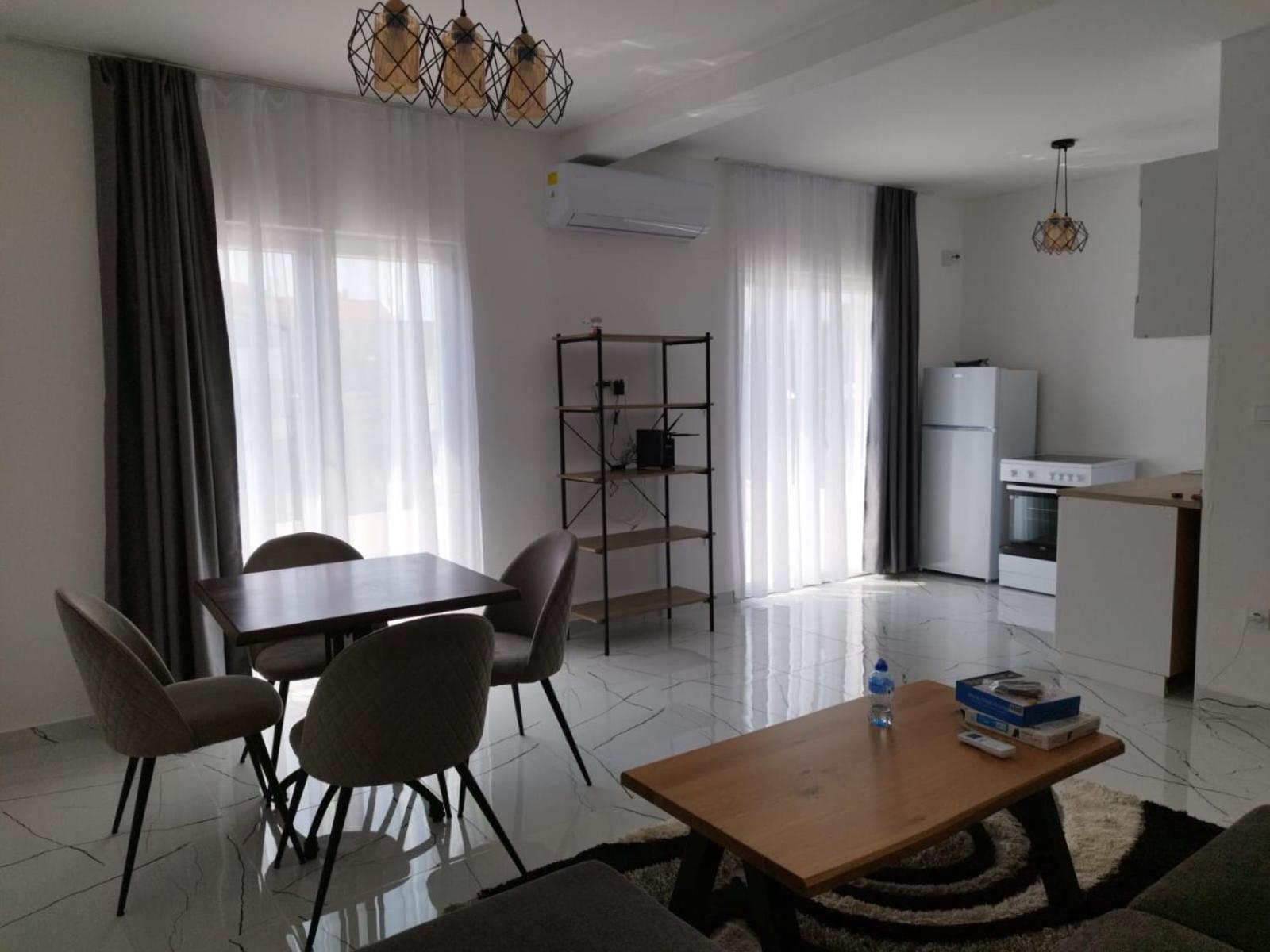 Apartmani Srdanovic Tivat Eksteriør billede